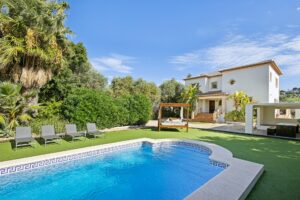 5 bedroom Villa in Javea