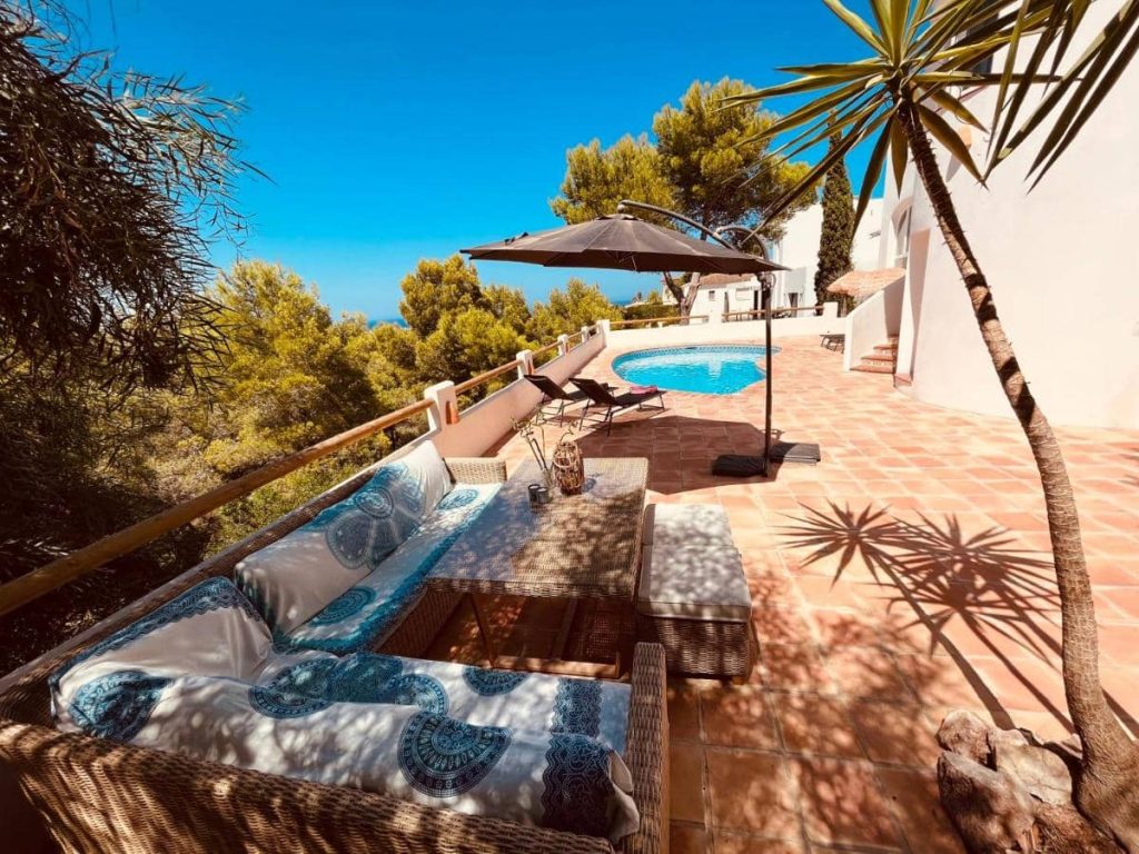 5 bedroom Villa in Denia