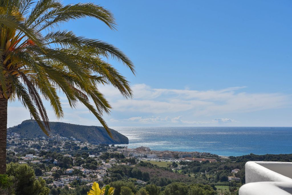 5 bedroom Villa in Moraira