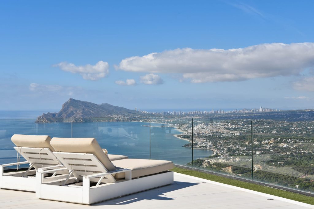 5 bedroom Villa in Altea