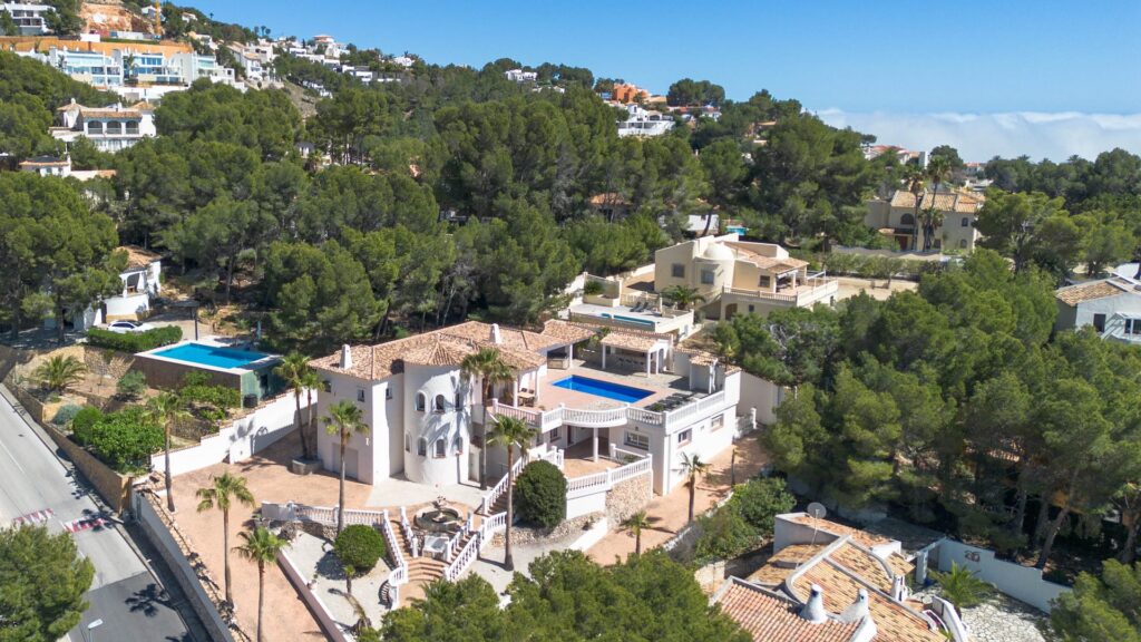 4 bedroom Villa in Altea