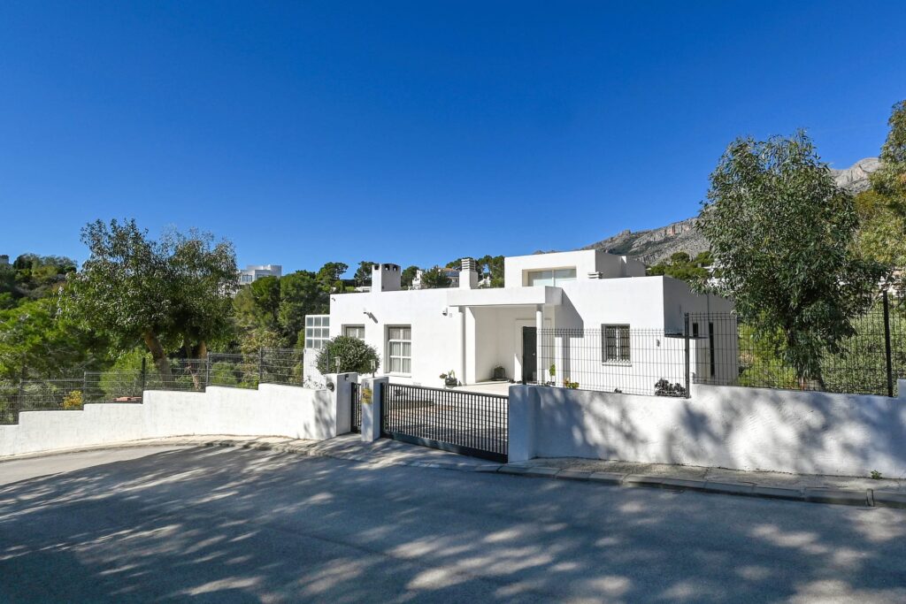 4 bedroom Villa in Altea