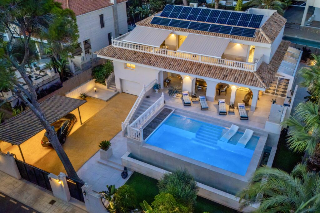 5 bedroom Villa in Campoamor